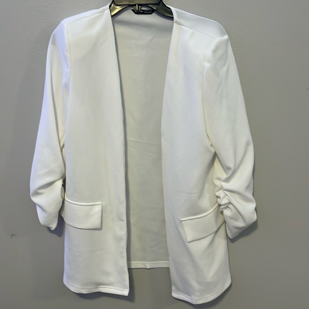 Gathered sleeve open front blazer